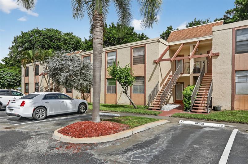 Details for 7360 18th St 103, Margate, FL 33063