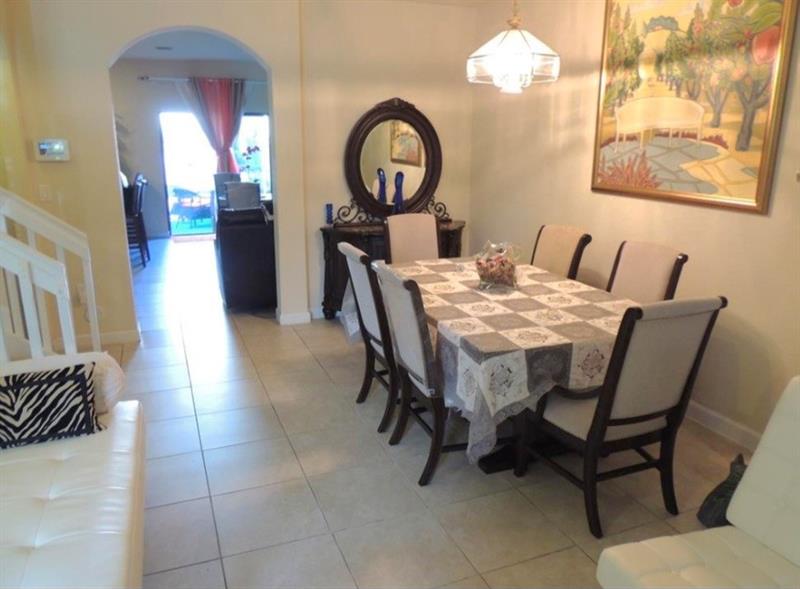 Image 11 of 46 For 8915 35th Ave  8915