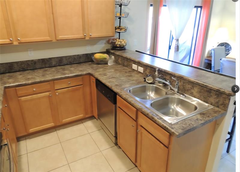 Image 13 of 46 For 8915 35th Ave  8915
