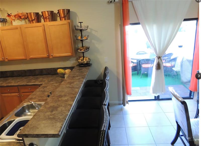 Image 17 of 46 For 8915 35th Ave  8915