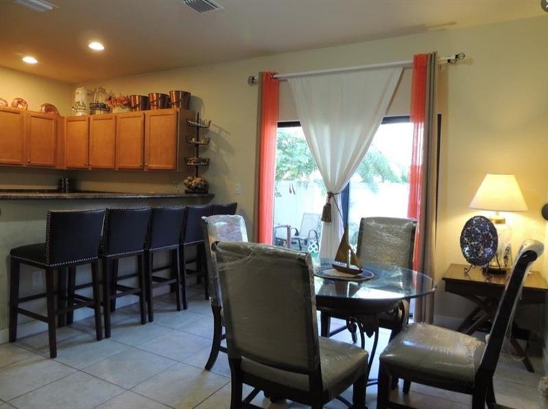 Image 18 of 46 For 8915 35th Ave  8915