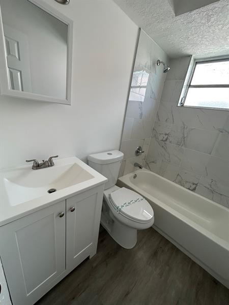 Image 5 of 5 For 6762 6th Ct  