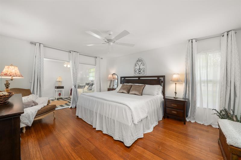 Image 18 of 32 For 609 Limetree Dr