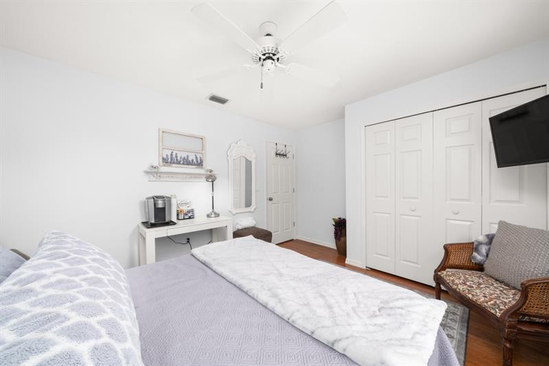 Image 24 of 32 For 609 Limetree Dr