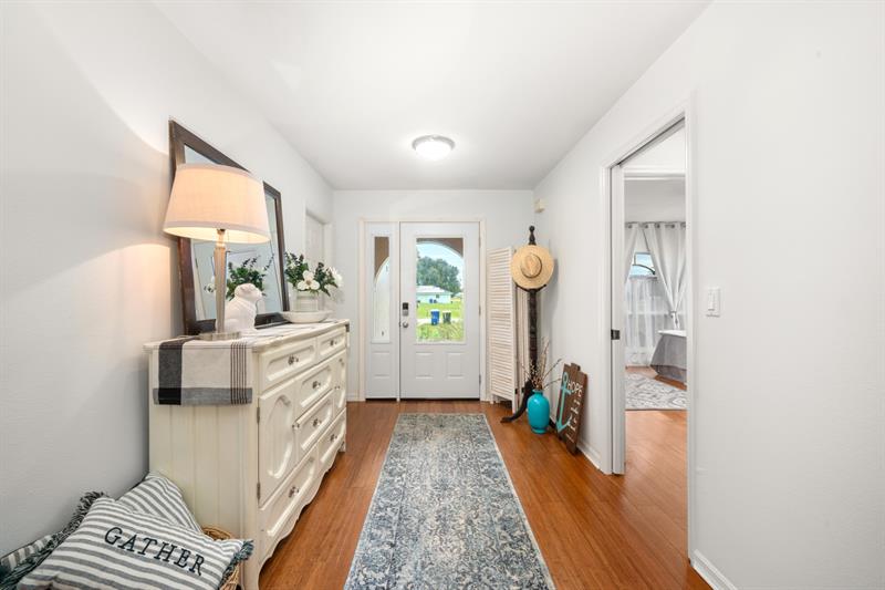 Image 8 of 32 For 609 Limetree Dr