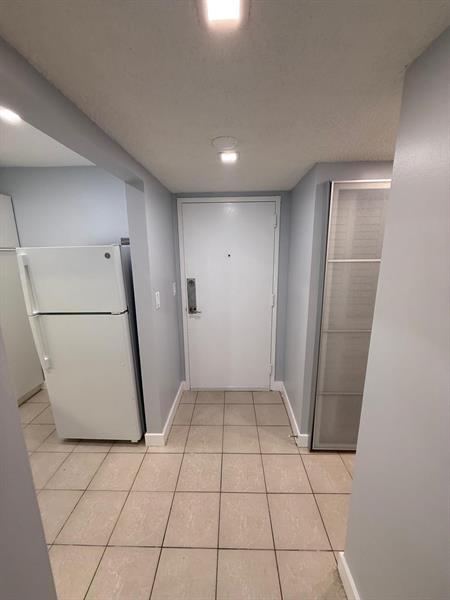 Image 5 of 16 For 16465 22nd Ave  105