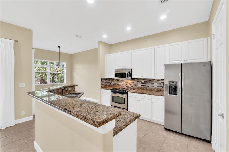 Image 6 of 37 For 8035 127th Ln  3e