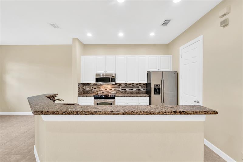 Image 7 of 37 For 8035 127th Ln  3e
