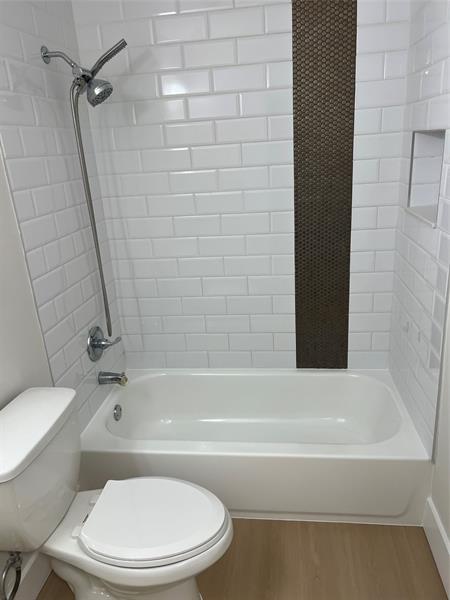 Image 9 of 18 For 5042 Sheridan St  2