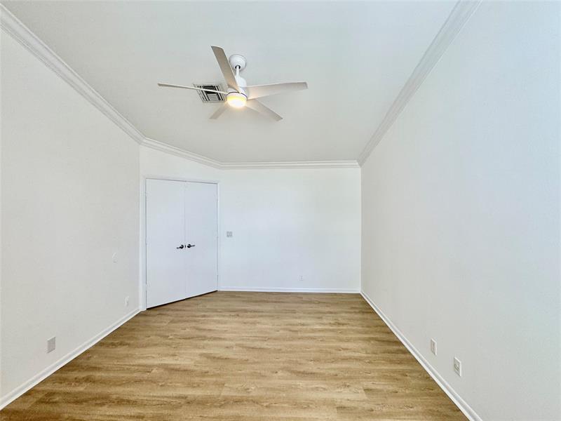 Image 23 of 38 For 5361 Buckhead Cir  2040