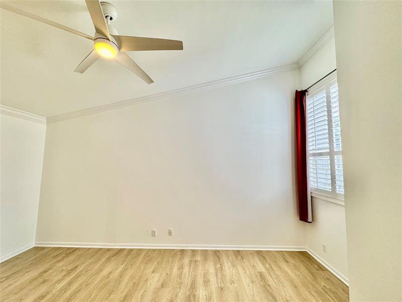 Image 26 of 38 For 5361 Buckhead Cir  2040