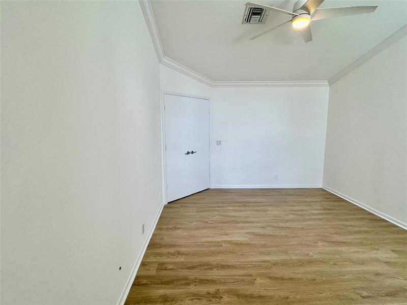 Image 28 of 38 For 5361 Buckhead Cir  2040