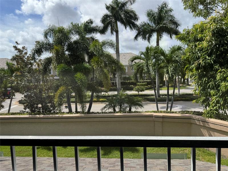 Image 34 of 38 For 5361 Buckhead Cir  2040