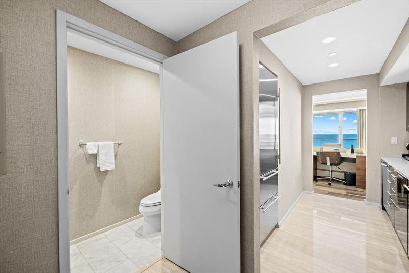 Image 13 of 22 For 551 Fort Lauderdale Beach Blvd  H1116