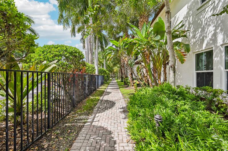 Image 43 of 55 For 4714 Monarch Way