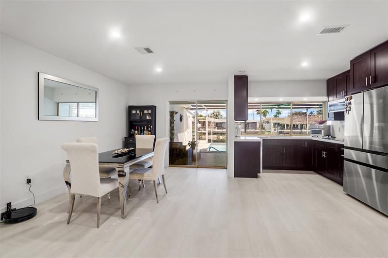 Image 10 of 42 For 6613 Dahlia Dr