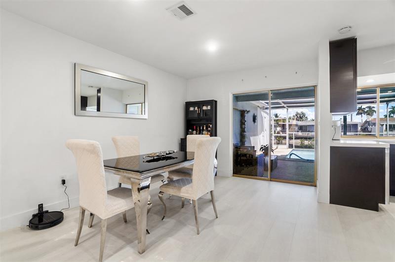 Image 11 of 42 For 6613 Dahlia Dr