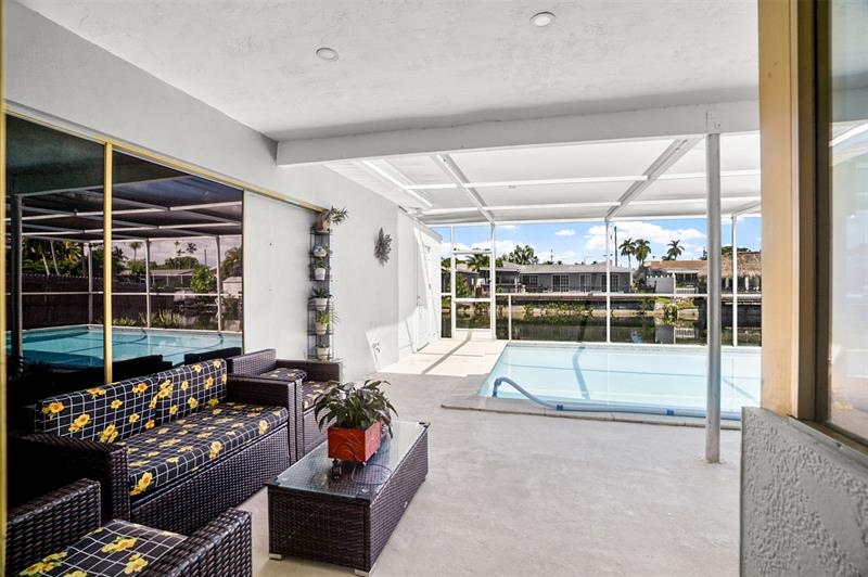 Image 21 of 42 For 6613 Dahlia Dr