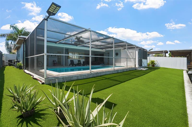 Image 26 of 42 For 6613 Dahlia Dr