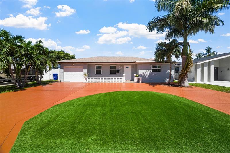 Image 3 of 42 For 6613 Dahlia Dr