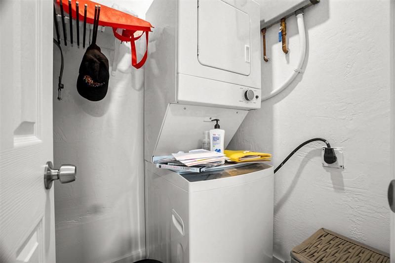 Image 34 of 42 For 6613 Dahlia Dr