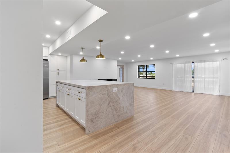 Details for 1301 7th St  , Hallandale Beach, FL 33009