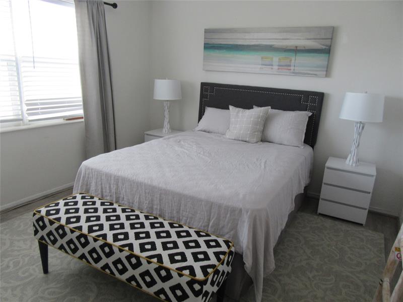 Image 21 of 32 For 4050 Ocean Dr 207