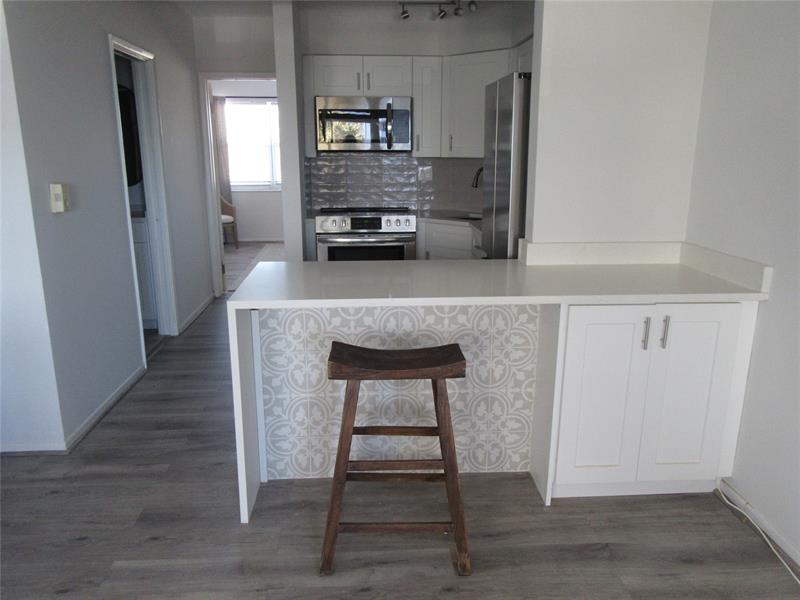 Image 7 of 32 For 4050 Ocean Dr 207