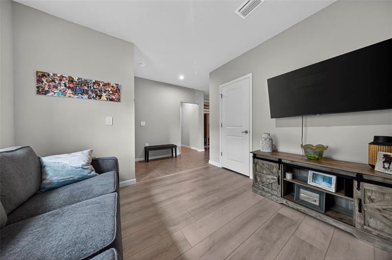 Image 7 of 44 For 9473 Libertas Way