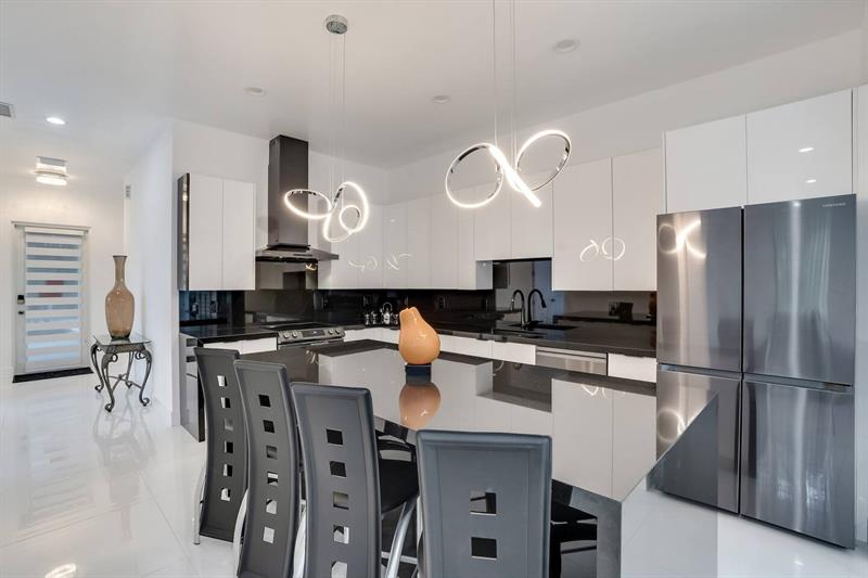 Image 6 of 28 For 2962 10th Ct
