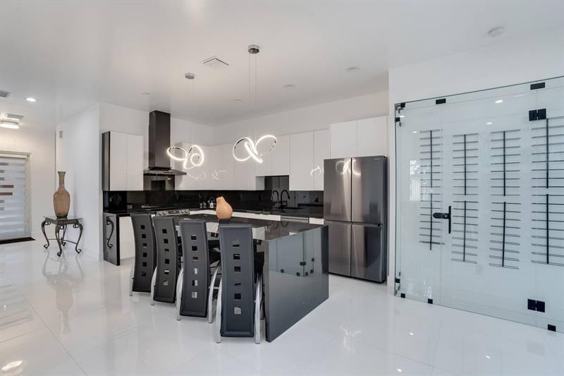 Image 9 of 28 For 2962 10th Ct