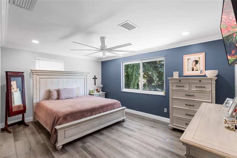 Image 41 of 55 For 4770 57th Ter