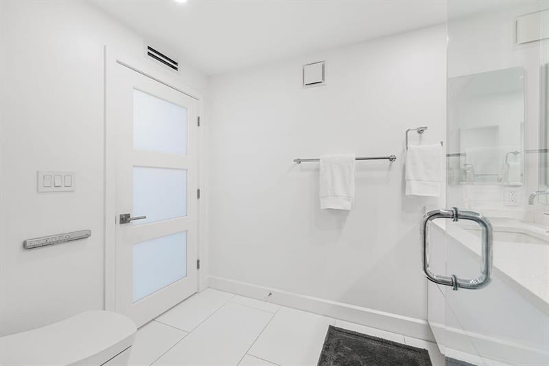 Image 41 of 48 For 545 Fort Lauderdale Beach Blvd  1703 1704