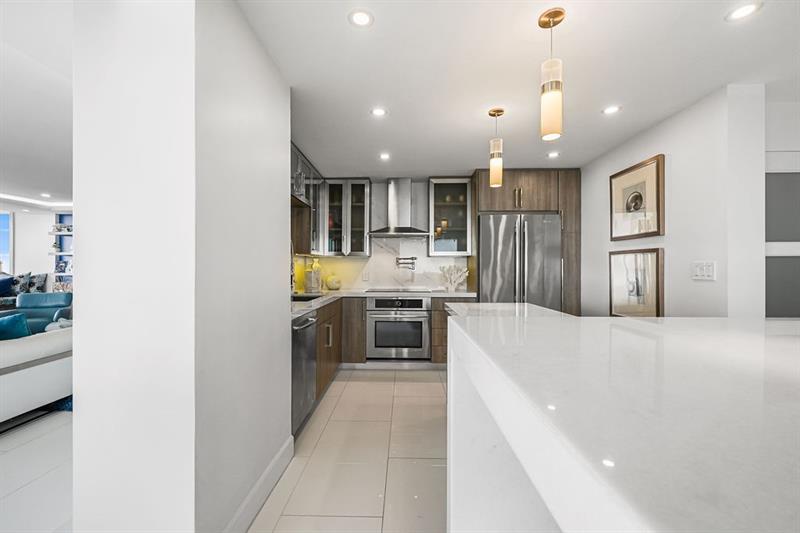 Image 6 of 48 For 545 Fort Lauderdale Beach Blvd  1703 1704