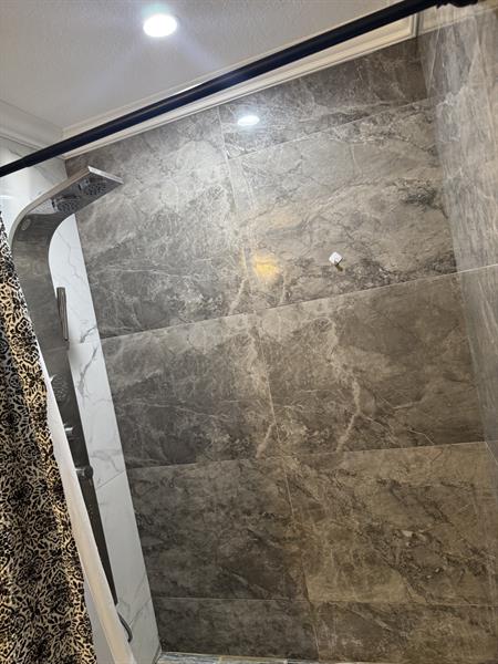 Image 6 of 9 For 240 27th St  