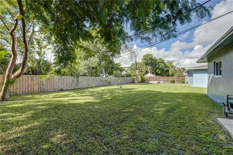 Image 25 of 50 For 1658 34th Street  A