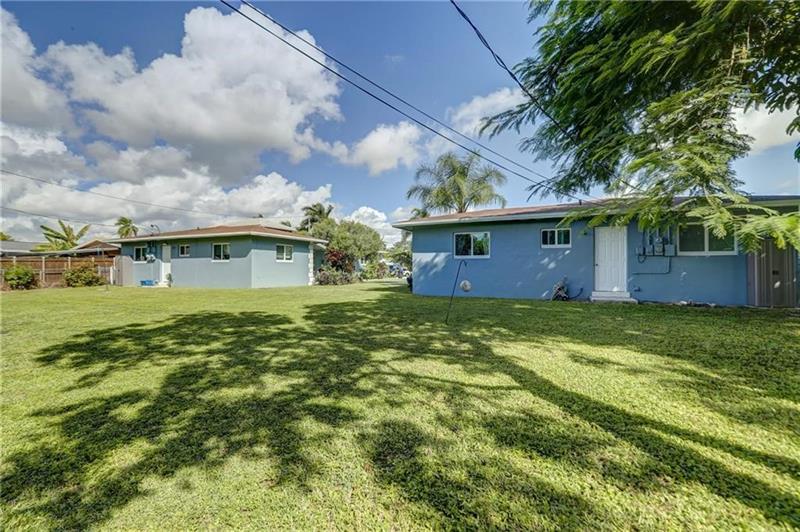 Image 27 of 50 For 1658 34th Street  A