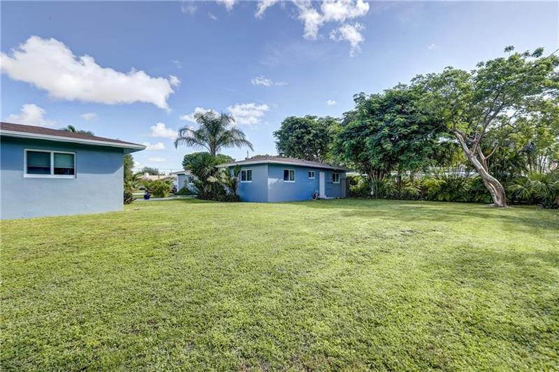 Image 29 of 50 For 1658 34th Street  A