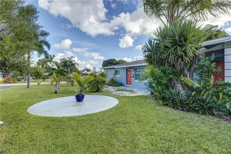 Image 3 of 50 For 1658 34th Street  A