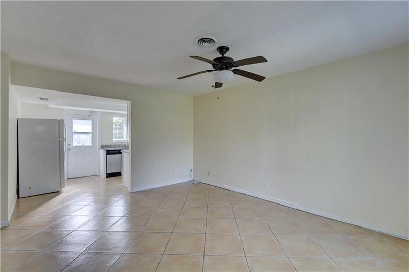 Image 5 of 50 For 1658 34th Street  A