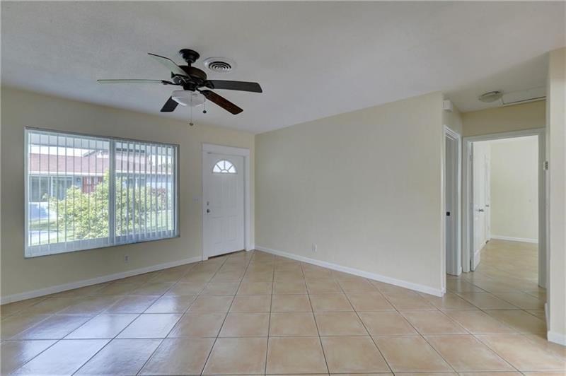 Image 7 of 50 For 1658 34th Street  A