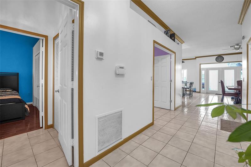 Image 15 of 41 For 7701 Highlands Cir