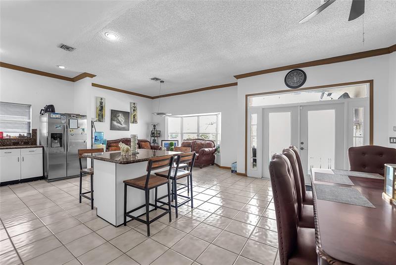 Image 18 of 41 For 7701 Highlands Cir