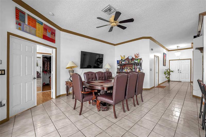 Image 20 of 41 For 7701 Highlands Cir