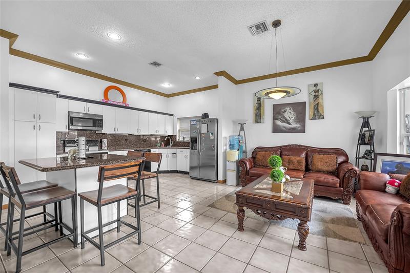 Image 21 of 41 For 7701 Highlands Cir