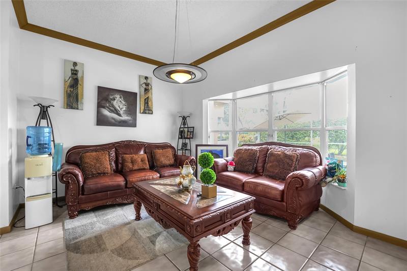 Image 22 of 41 For 7701 Highlands Cir