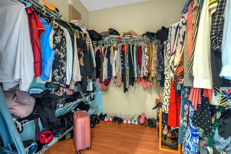 Image 33 of 41 For 7701 Highlands Cir