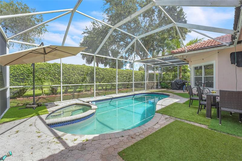 Image 36 of 41 For 7701 Highlands Cir