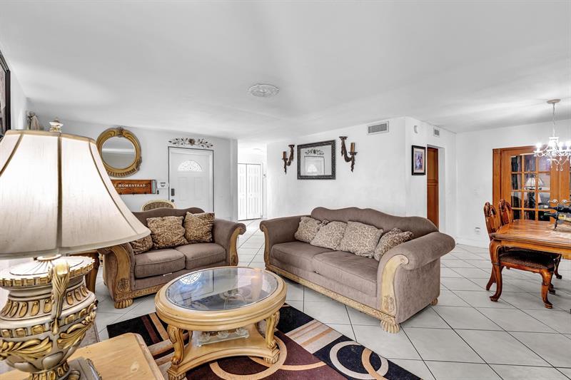 Image 10 of 57 For 6409 72nd Ave