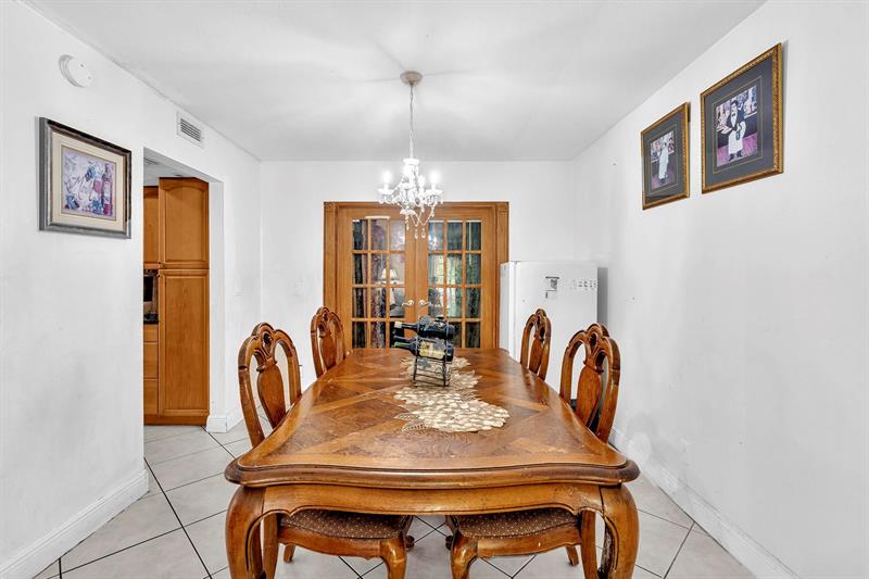 Image 12 of 57 For 6409 72nd Ave